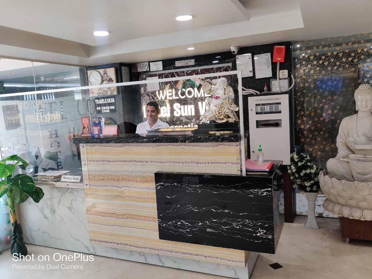 Welcome Desk Hotel Sun View International New Delhi